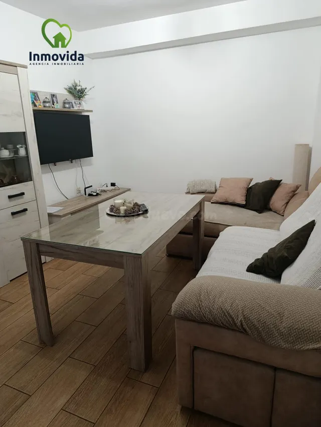 Amplio piso reformado en Santa Rosa, Córdoba por €162.000,00 - foto 2