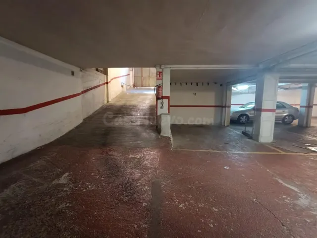 PLAZA DE GARAJE Y TRASTERO EN VENTA EN LOS BLOQUES - foto 2
