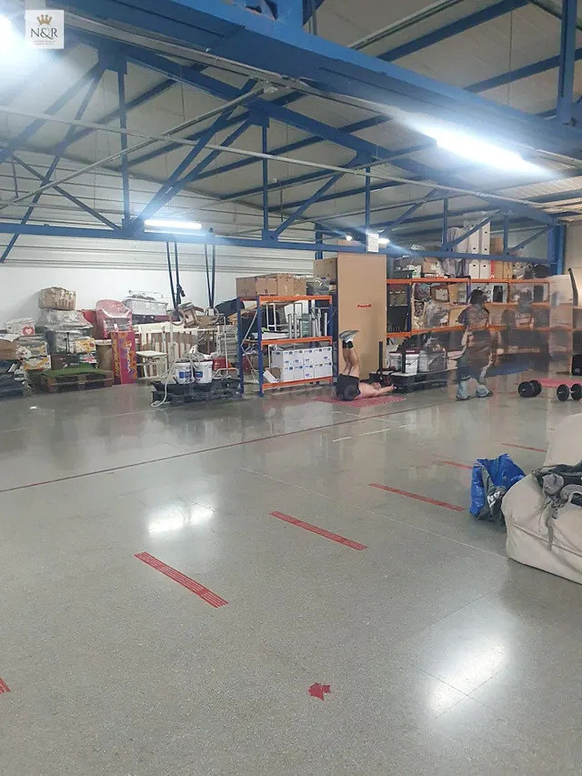 NAVE INDUSTRIAL DE 1.400 M2 EN EL POLÍGONO INDUSTRIAL DE INC - foto 4