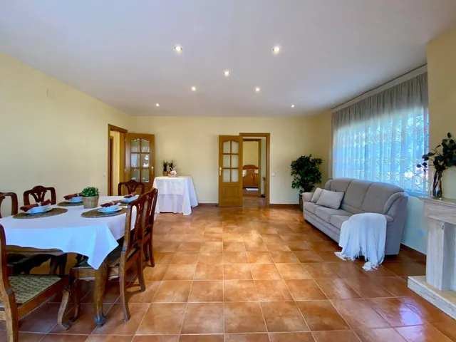 Casa en Castellbisbal — 12