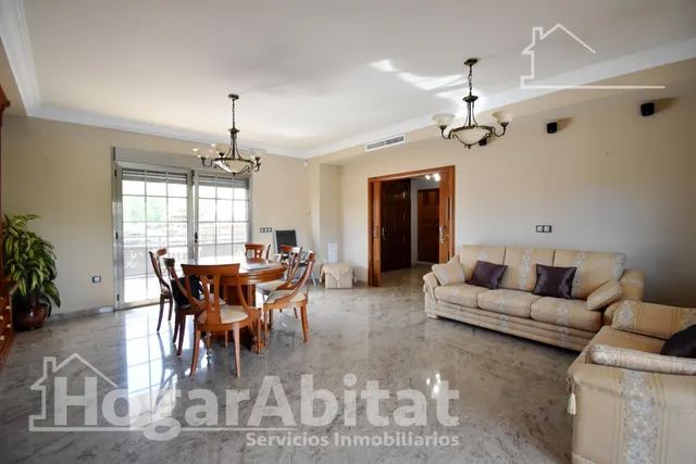 ESPECTACULAR CHALET CON PISCINA, GARAJE, TERRAZA Y ASCENSOR — 6