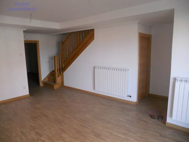Chalet en venta en Navarrete. Muy amplio. A estrenar. — 7