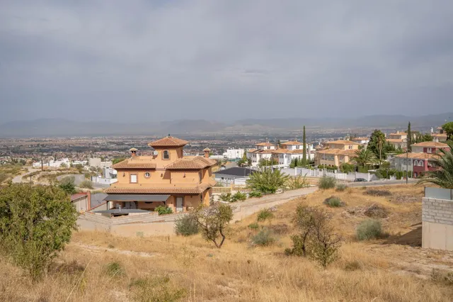 Terreno urbano de 750 m2 en Altos de La Zubia. Parcelas 14 de la manzana L y parcela 17 de la manzana M — 8