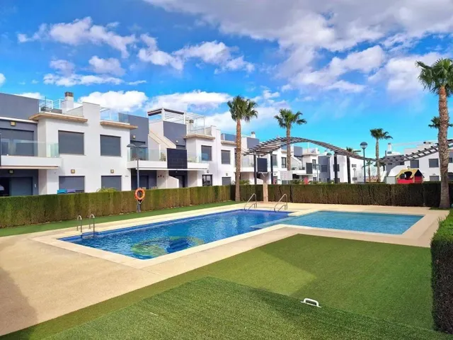 Bungalow 2 habitaciones 75m² en venta - Zona Pueblo