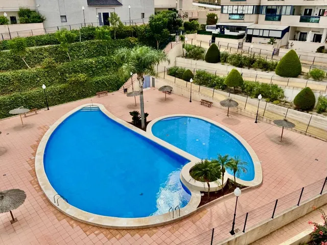 APARTAMENTO REFORMADO DE 2 DORMITORIOS CON VISTAS AL MAR, PI - foto 2