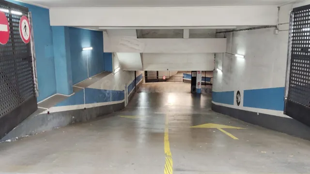 Parking 9m² en alquiler - Eixample — 2