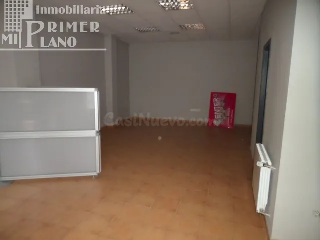 2 locales en el centro de Tomelloso — 2