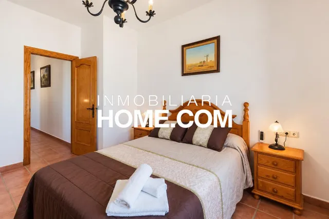 Villa independiente en una sola planta con piscina privada, jardín y licencia turística en Alhaurín de la Torre — 22