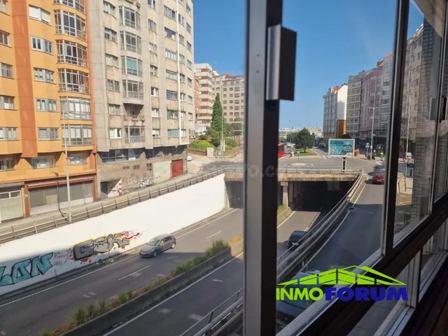ZONA OS CASTROS.- VIVIENDA SUPER LUMINOSA.- TRES DORMITORIOS