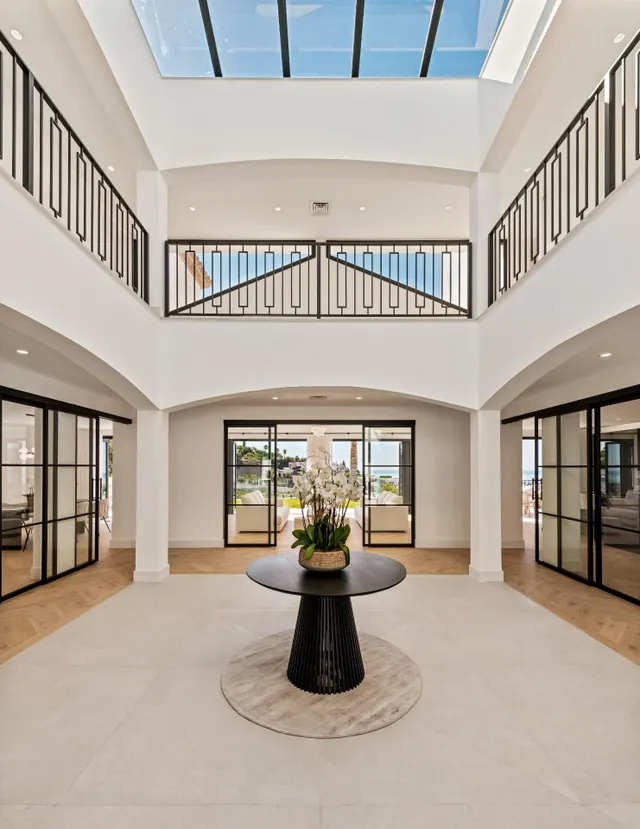 Villa de lujo de 5 dormitorios y 7 baños con impresionantes vistas al Mar. La Quinta, Benahavís — 6