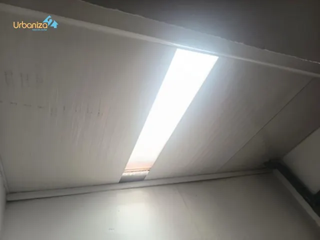 SE VENDE CASA ACONDICIONADA COMO TIENDA. — 11