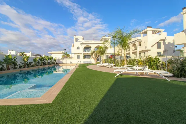 Ático de Lujo en Venta – Rojales, Ciudad Quesada - foto 3