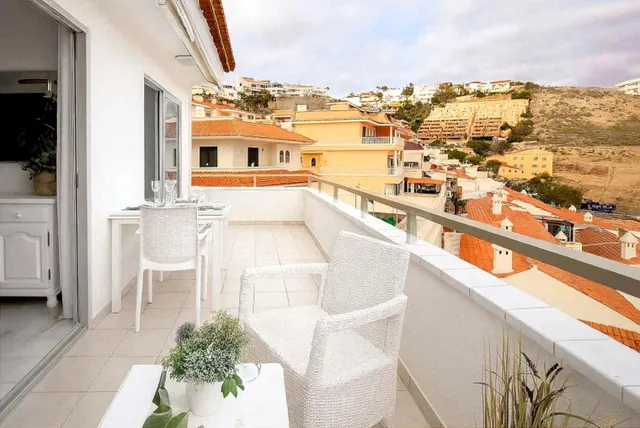 Se vende amplio y luminoso apartamento en San Eugenio Alto - foto 5