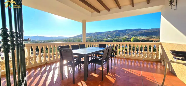Casa de campo con piscina, privacidad y espectaculares vistas a la Sierra — 30