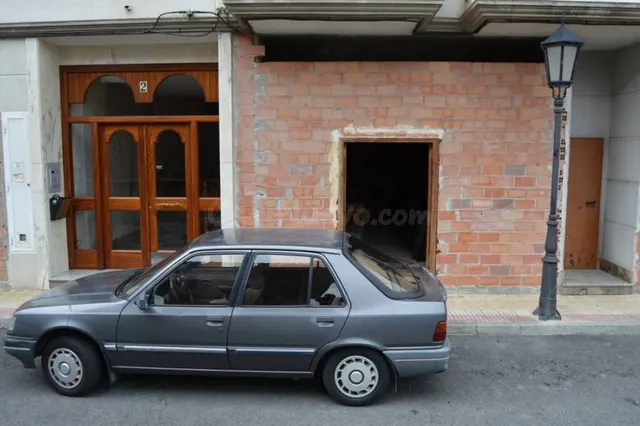VENTA DE LOCAL EN EL CENTRO DE COLINDRES - foto 4