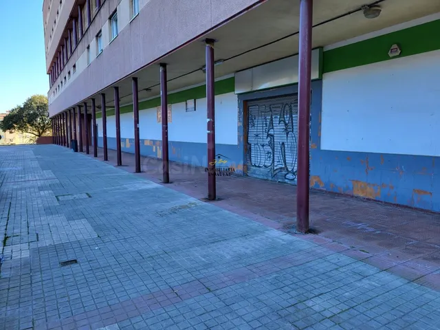 SE VENDE LOCAL COMERCIAL EN ORTUELLA - foto 4