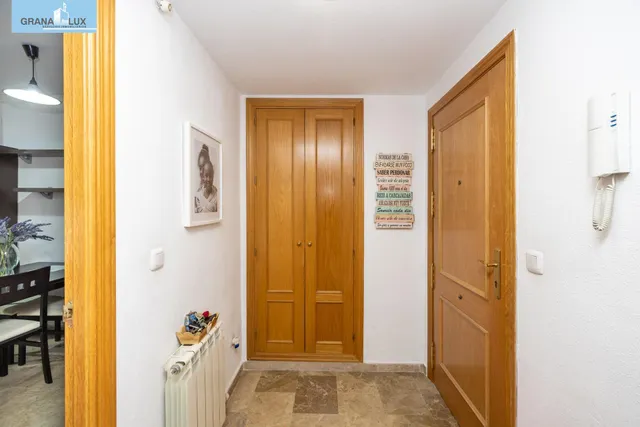 Piso de dos dormitorios en Sanders, en urbanización privada con piscina, pistas de padel, plaza de garaje y trastero — 18
