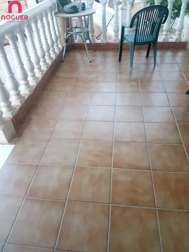 CASA DE DOS PLANTAS CON PISCINA Y CON AGUA POTABLE — 11