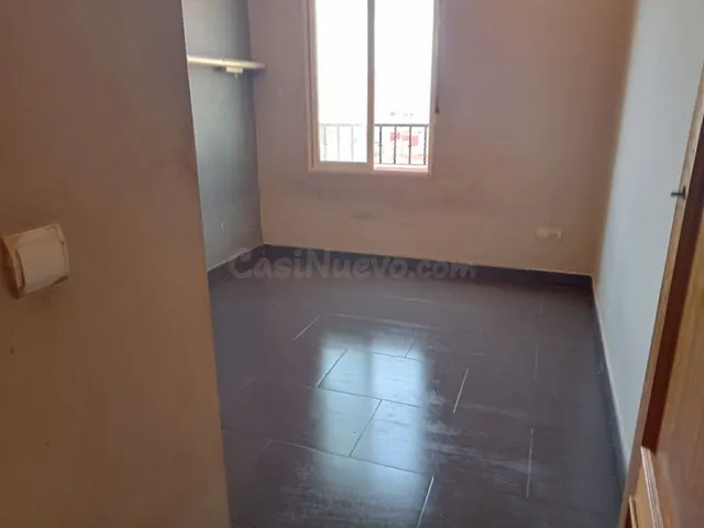 Venta piso en Alzira (Valencia) — 2