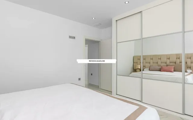 CHALET DE DISEÑO CON PISCINA PROPIA — 26