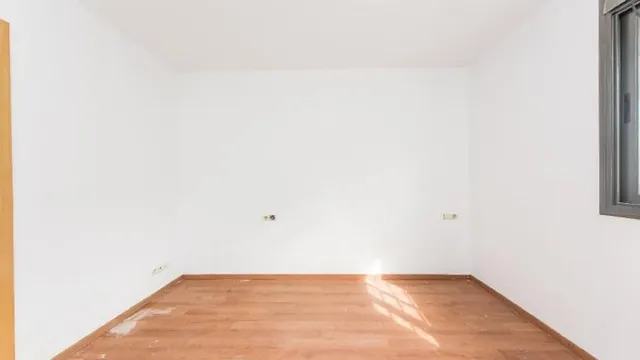 CASA EN VENTA OKUPADA EN SANT PERE DE VILAMAJOR — 10
