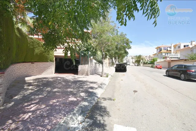 Plaza de garaje en residencial bahia real - el alamillo — 3