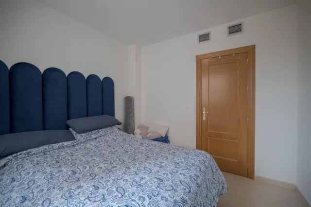 Espectacular piso de 3 dormitorios y 2 baños más cochera y trastero en el centro de Churriana de la Vega!!!!!!!!!!!!!!!!!!!!!!! — 16