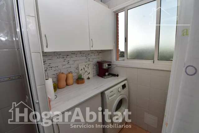 Luz, amplitud y confort familiar en este exclusivo piso esquinero en residencial con piscina, garaje y trastero — 39