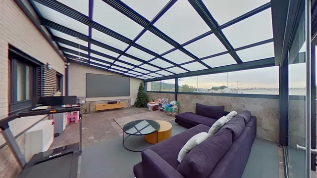 ¡SE ALQUILA!! Impresionante vivienda de tres habitaciones con terraza de 50m2 en la zona de La Garena. — 23