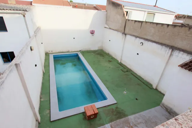 Casa con piscina, para entrar a vivir, en La Garrovilla — 42