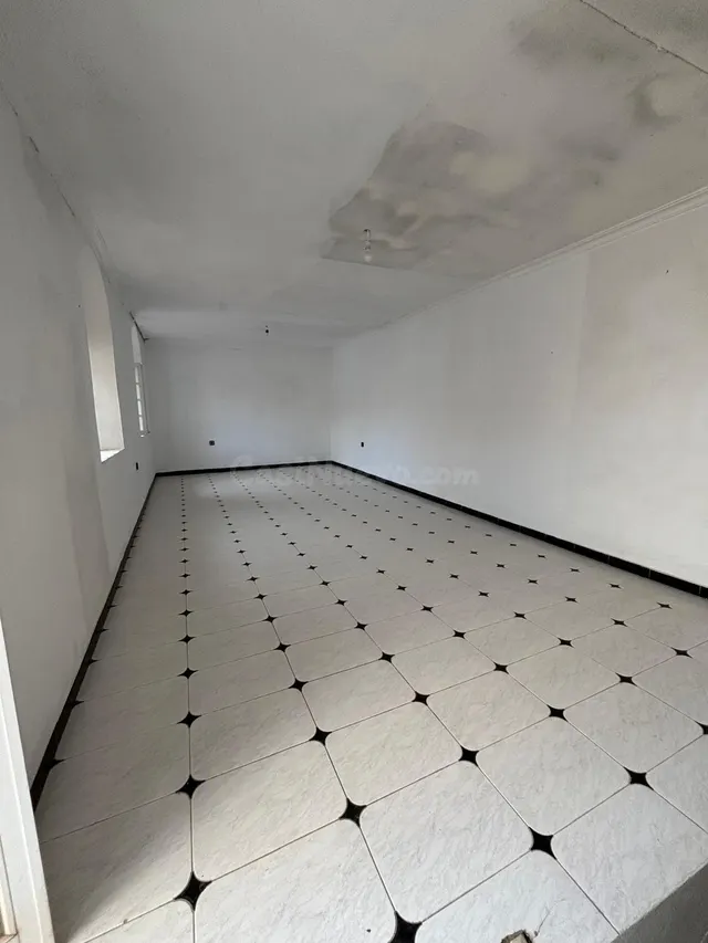 En venta casa a reformar en el centro histórico de San Roque, con local incluido — 2