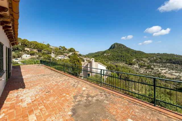 GRAN CHALET EN EL PRECIOSO PUEBLO DE GALILEA — 25