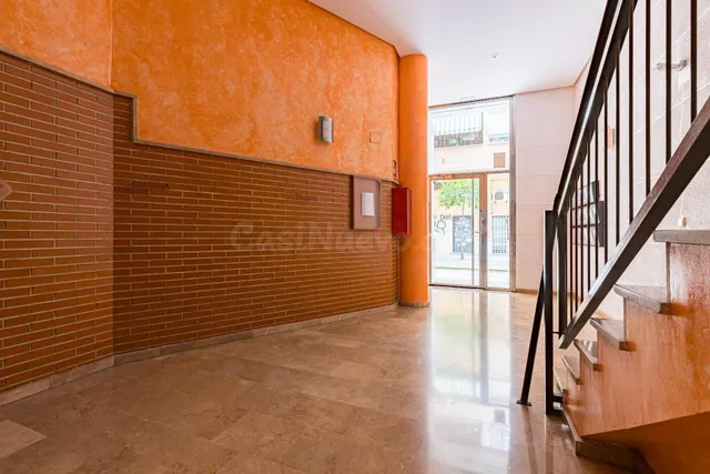 Piso de 3 dormitorios con garaje incluido en el Infante, Murcia — 3