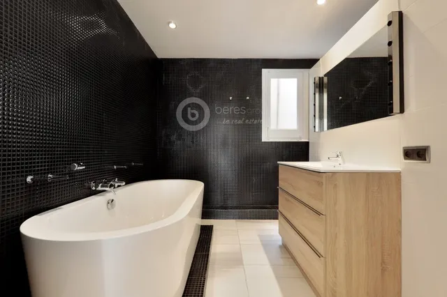 Piso en Venta en Barcelona Barcelona EIXAMPLE DRETA — 23