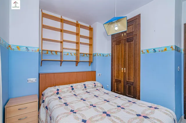 Piso, cochera y trastero en La Zubia — 18