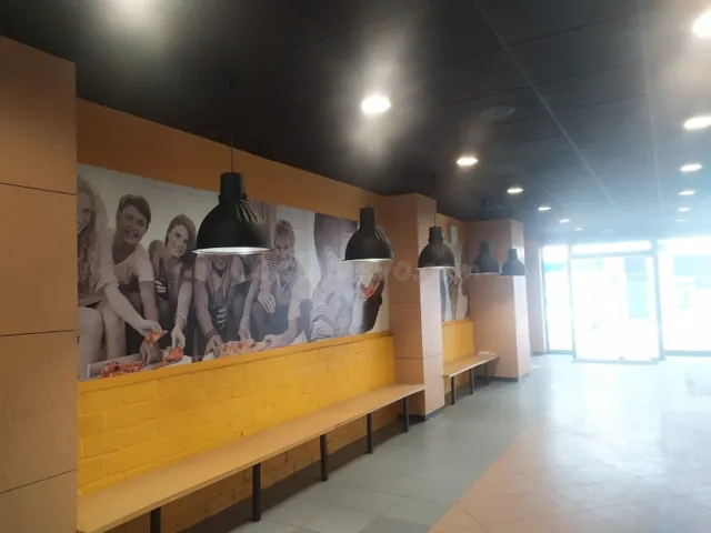 Alquiler local comercial acondicionado en Ourense - foto 3