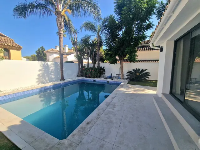 Chalet 5 habitaciones 390m² en venta - Marbella — 4
