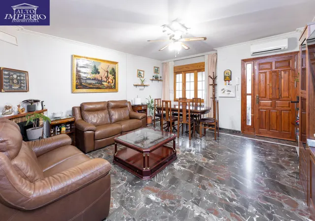 Se vende bonita casa adosada de 4 dormitorios con piscina privada, garaje y gimnasio — 6