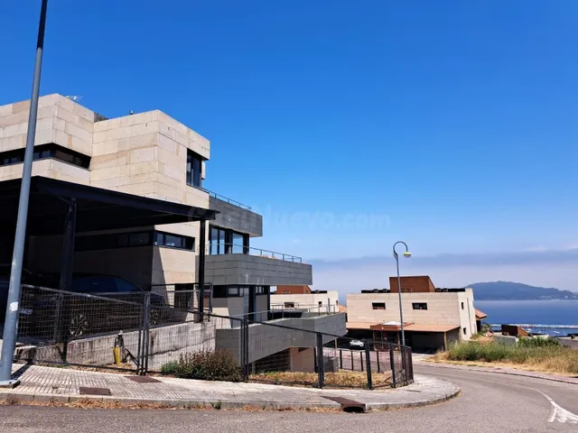 TERRAZA CON VISTAS MAR EN BAIONA - foto 3
