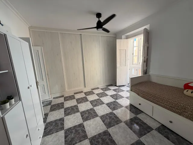 UN HOGAR CON ENCANTO EN EL CORAZÓN DE CÁDIZ — 11