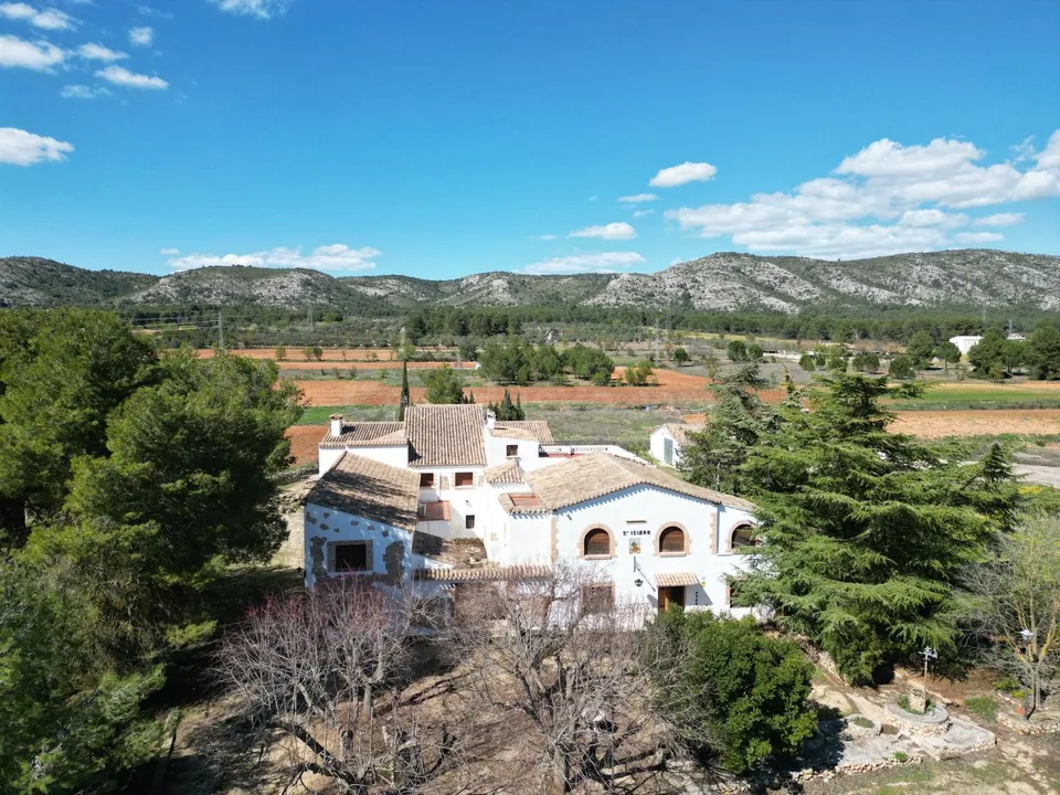 Local comercial 22 habitaciones 1700m² en venta - Comunidad valenciana