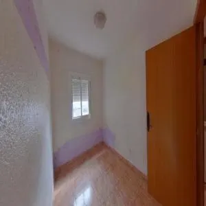 PISO EN VENTA OKUPADO EN C/ RUPERTO CHAPI - BADALONA — 5