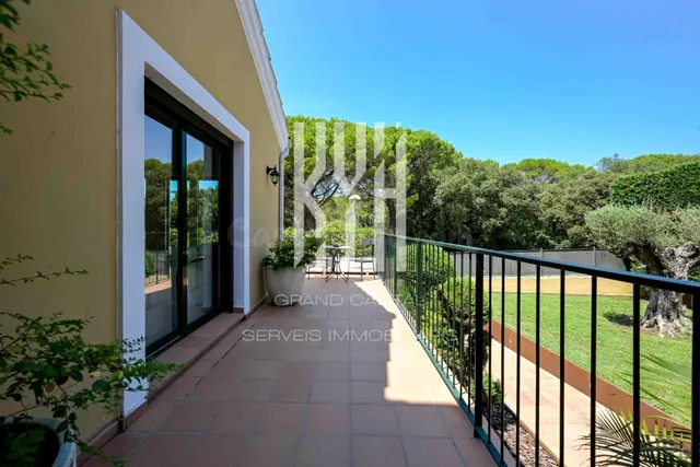 CASA GOLF — 7