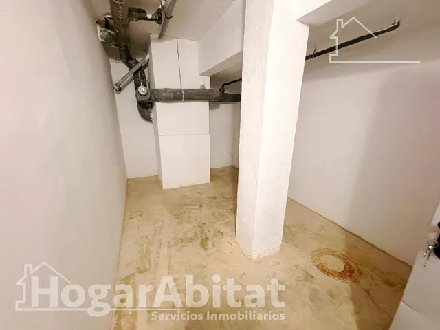 PRECIOSO BAJO REFORMADO, AMPLIO Y SEMINUEVO CON GARAJE Y GRAN TERRAZA — 32