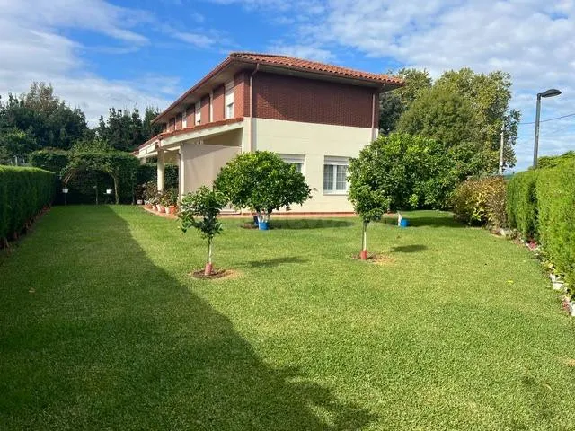 Impecable chalet en Cubas — 2
