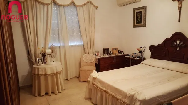 MAGNÍFICO CHALET EN INMEJORABLE ZONA — 8