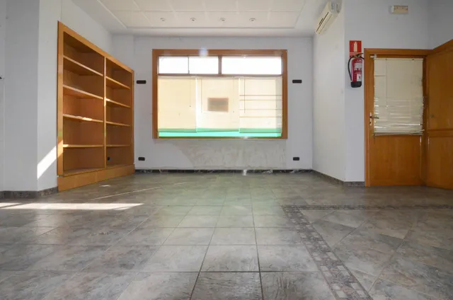 Urbis te ofrece un local en venta en Santa Marta de Tormes, Salamanca. — 20