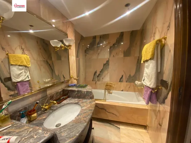 En Burgos. Avda. Arlanzón. Espectacular piso de cuatro dormitorios. Orientación sur — 32