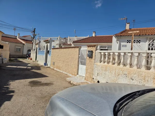 OPORTUNIDAD EN TORREVIEJA — 10