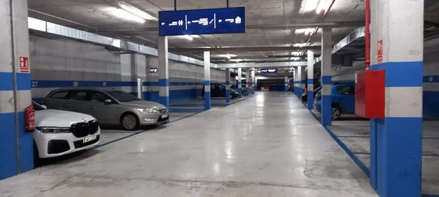 Se alquila por largo tiempo plazas de parking ( garaje ) en lomas de cabo roig ( orihuela costa) — 7